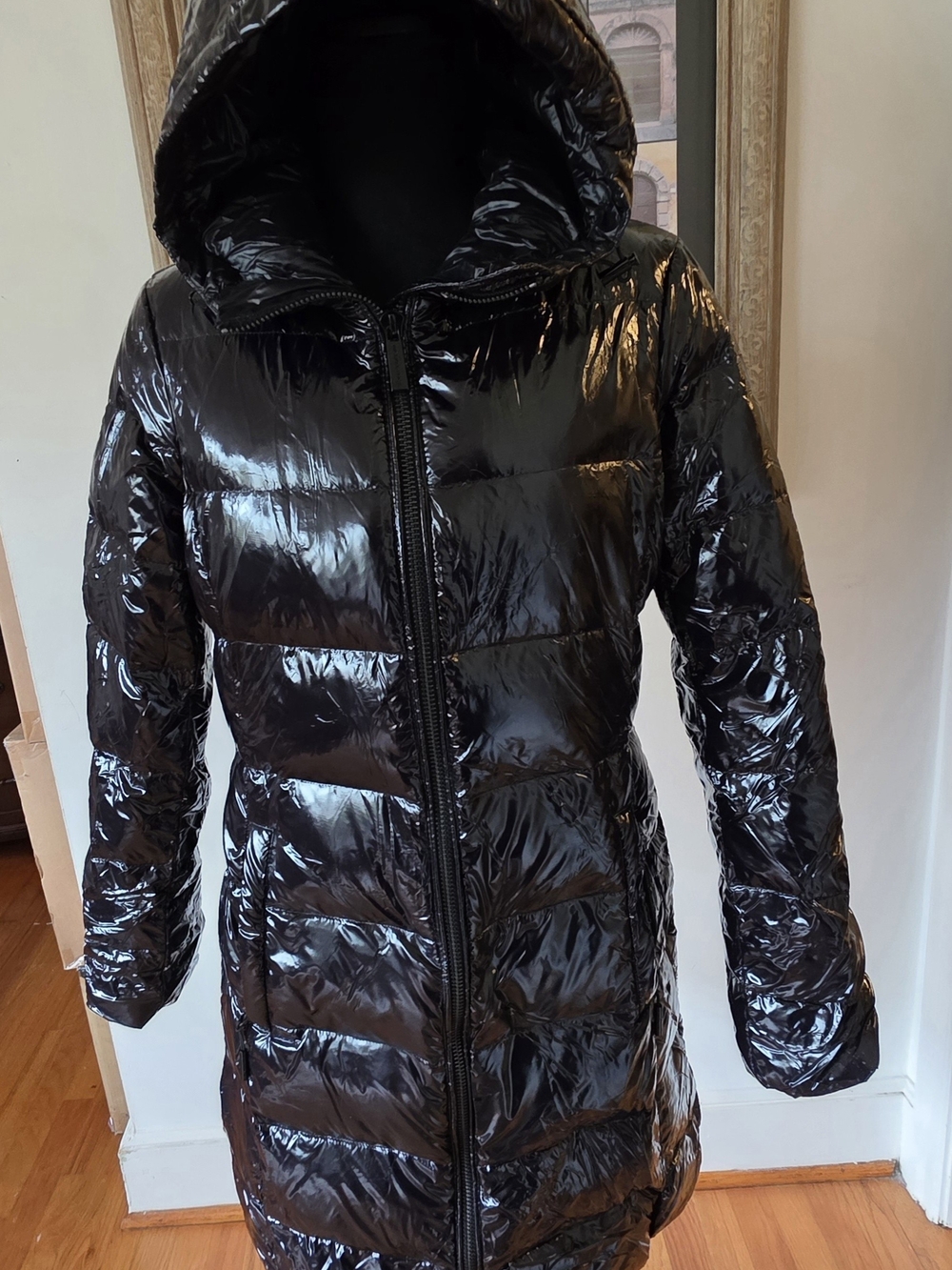 MICHAEL KORS Women’s Shiny Black Hooded Puffer Coat